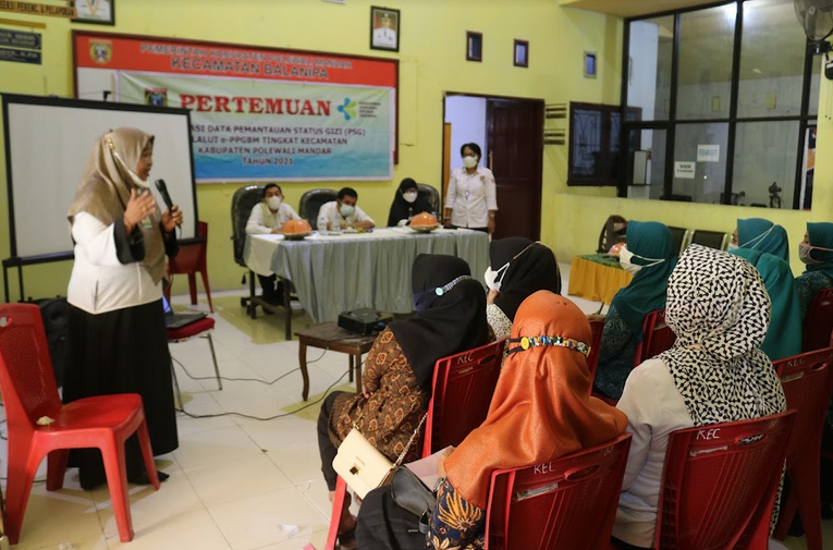 Tim Konvergensi Helat Publikasi Data Pemantauan Status Gizi di Empat Kecamatan Kabupaten Polman