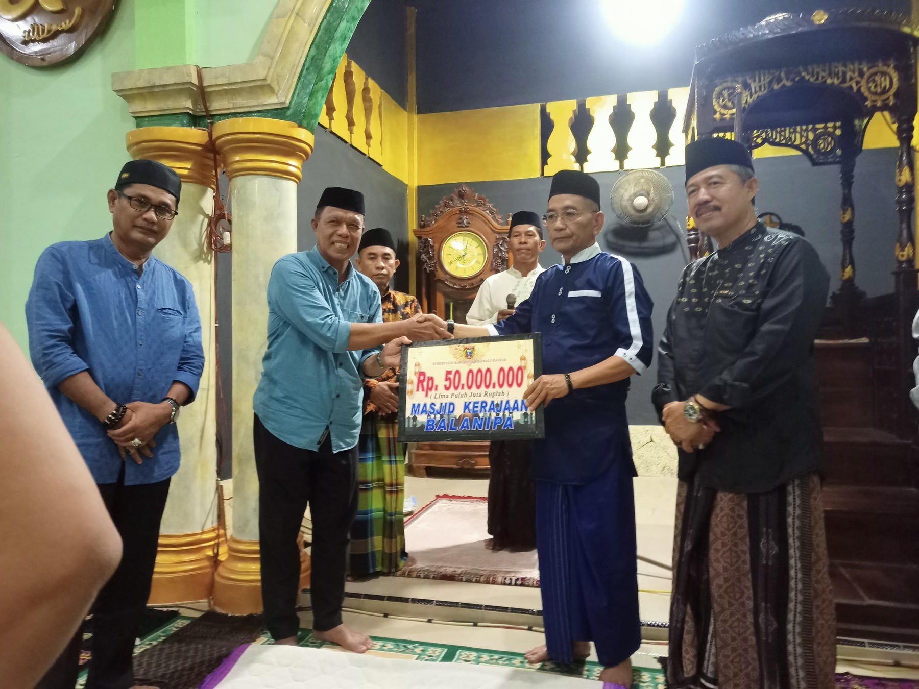 Pj Bupati Polman Memulai Safari Ramadhan di Masjid Kerajaan Balanipa