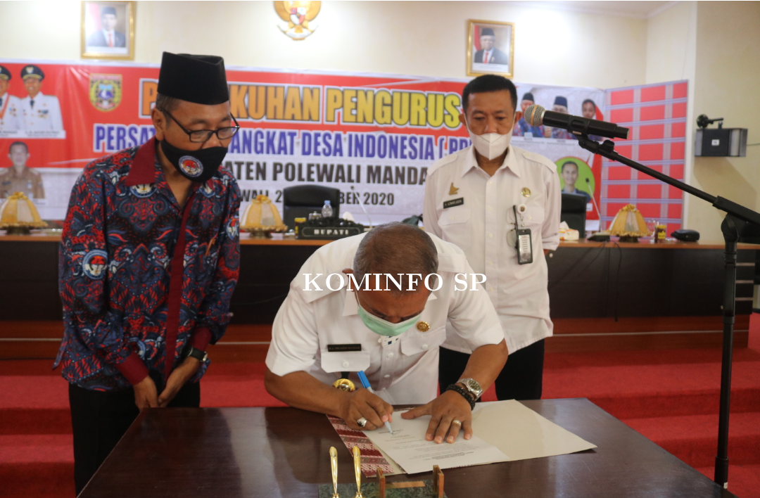 AIM Kukuhkan Pengurus PPDI Kabupaten Polewali Mandar Masa Bakti 2020-2025