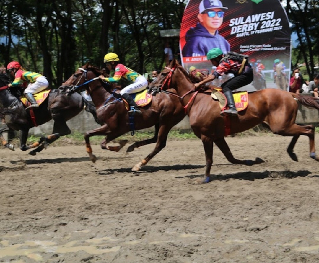 40 Kuda Pacu Ikut Berlaga dalam Lomba Pacuan Kuda Sulawesi Derby 2022