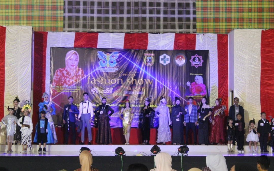 Peringati HKN ke-58, DWP Dinkes bersama DWP Kabupaten  Polman Gelar Fashion Show