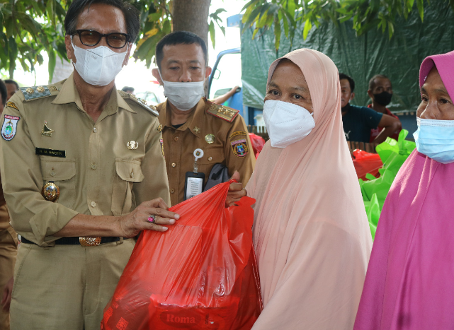 23 KK Korban Bencana Angin Puting Beliung Desa Buku, Terima Bantuan Kemensos