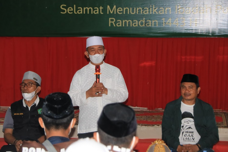 Bupati AIM Lepas 221 Jamaah Haji Kloter 13 Asal Kabupaten Polewali Mandar