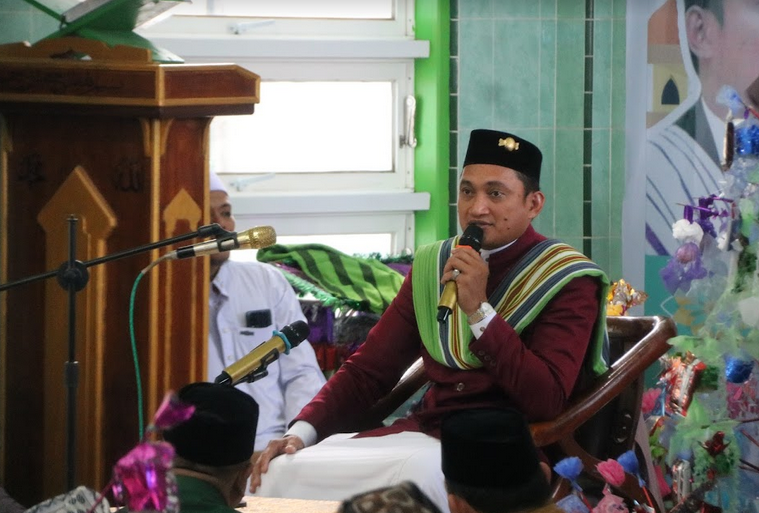 Ustadz Muhammad Yusuf Sampaikan Hikmah Maulid Nabi Muhammad SAW di Kelurahan Wattang