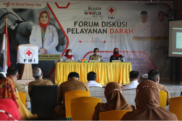 PMI Cabang Kab. Polman Peringati HDDS dengan  Aksi Donor Darah dan Forum Diskusi Pelayanan Darah