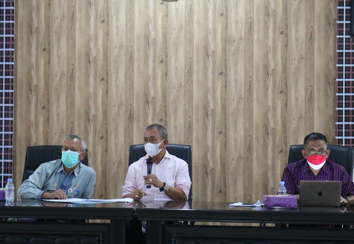 Satgas Covid-19 Kabupaten Polewali Mandar  Gelar Rapat Monev untuk Tingkatkan Layanan Kesehatan